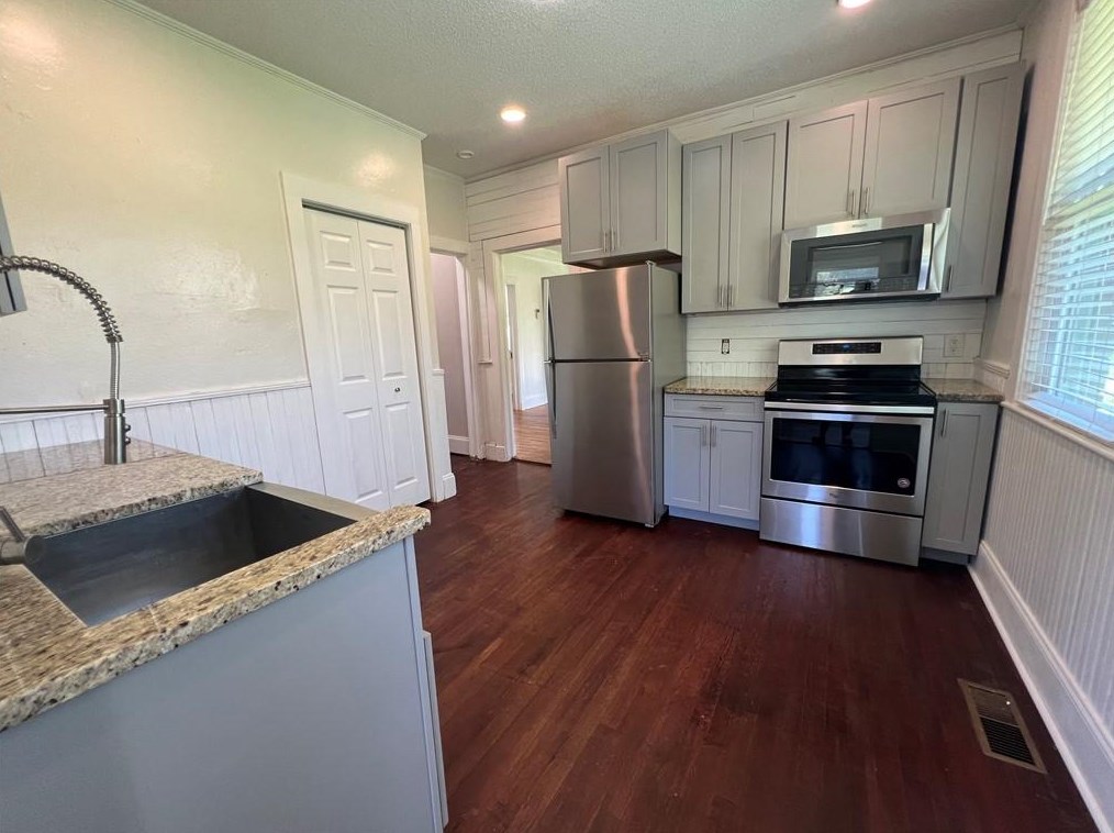 29 Sixth St, Gainesville GA  30504-7148 exterior