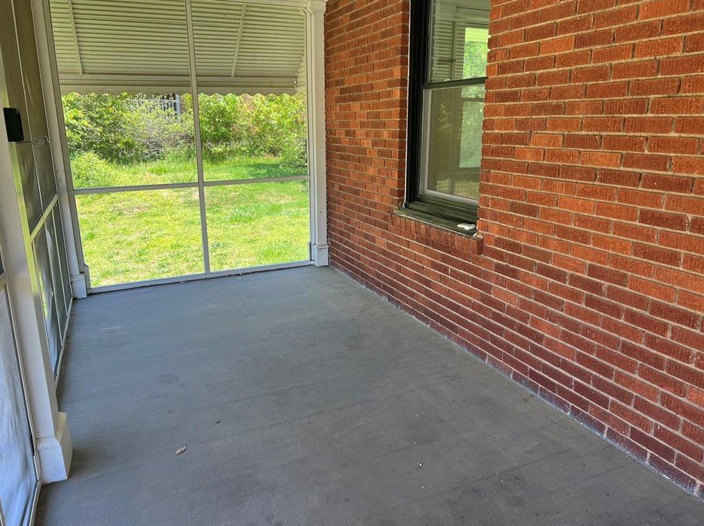 29 Sixth St, Gainesville, GA 30504