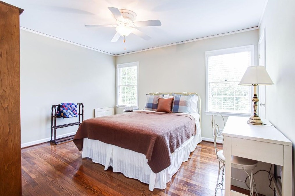 6765 Wright Rd, Atlanta GA  30328-2155 exterior