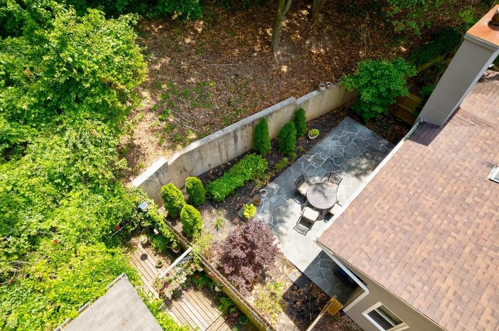 883 Heritage Pl, Decatur GA  30033-4109 exterior