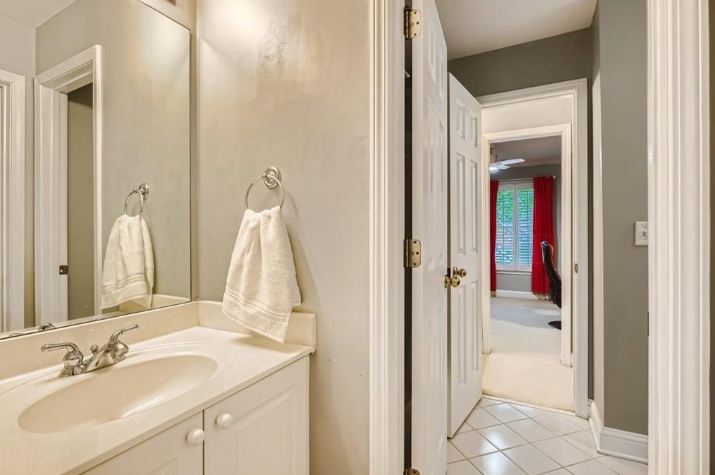 1675 Reserve Way, Decatur GA  30033-1542 exterior