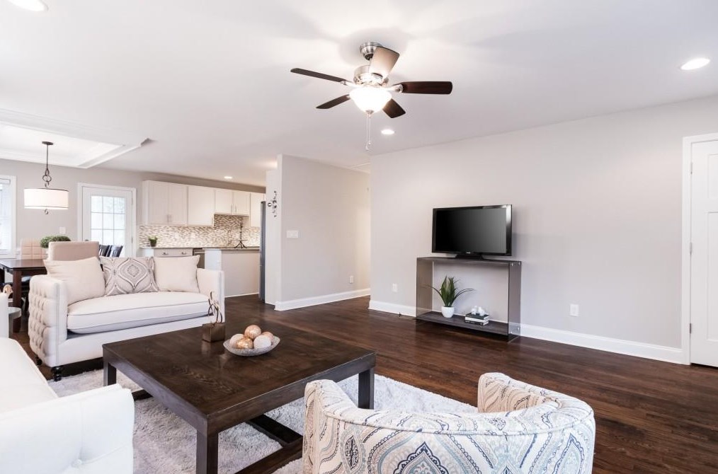 208 Buchanan Ter, Decatur GA  30030-4453 exterior