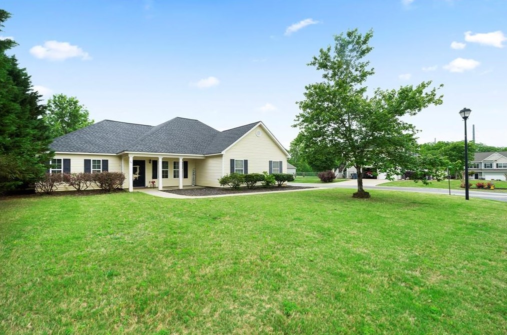 28 Oak Ridge Dr, Aragon, GA 30104-6316