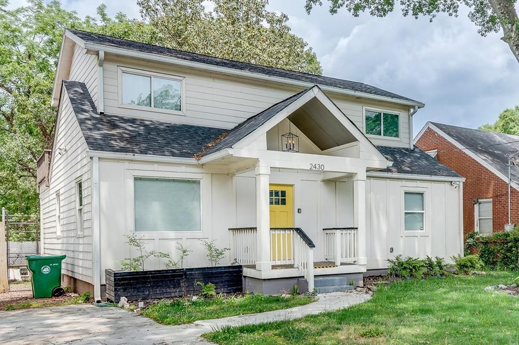 2430 Crestview Ave, Decatur GA  30032-4113 exterior