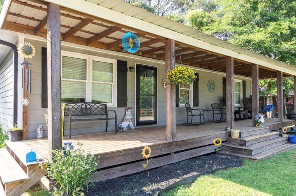 183 Elder Dr, Social Circle, GA 30025