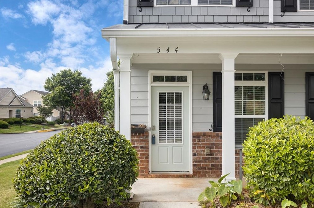 544 Georgia Way, Holly Springs, GA 30188