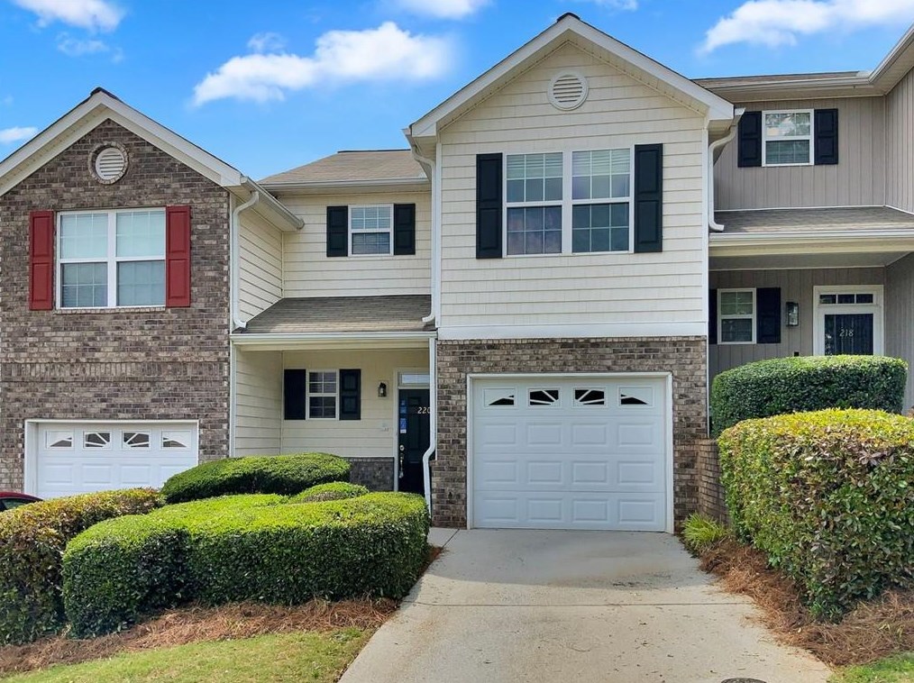 220 Derby Ct, Acworth, GA 30102