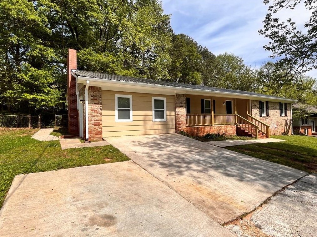724 Country Club Dr, Monroe, GA 30655