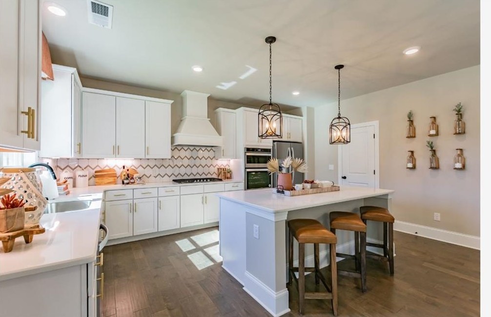 4763 Spruce Way, Atlanta, GA 30331-4088