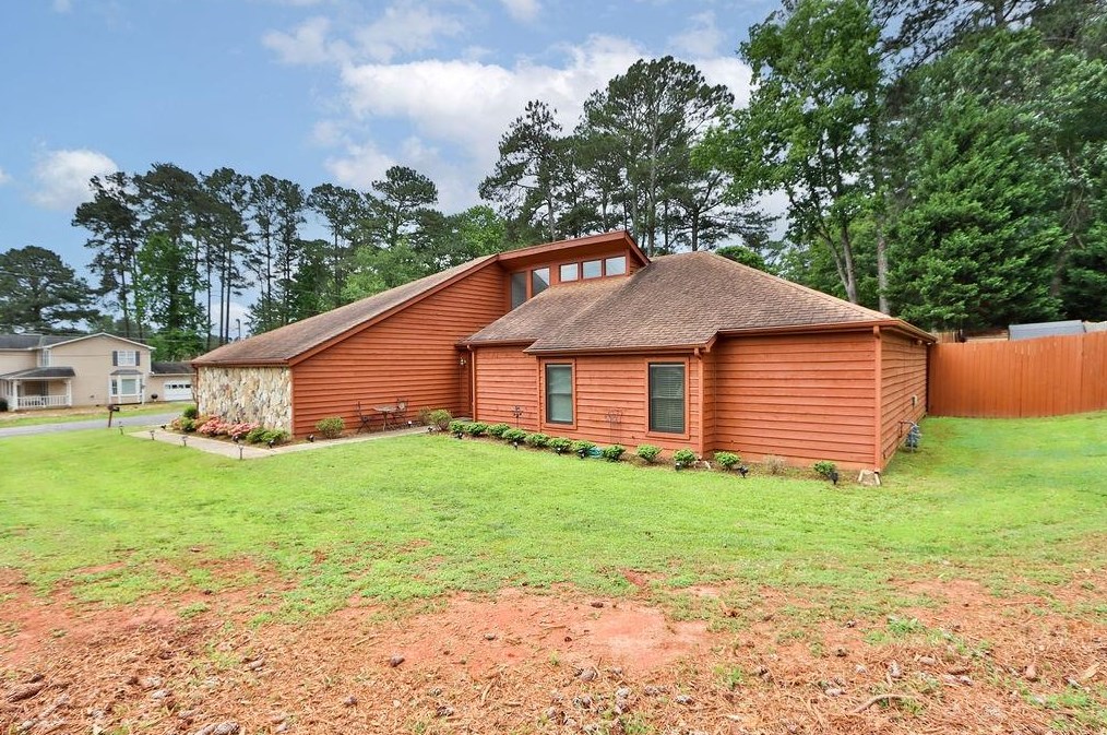 1475 Pounds Rd Sw, Lilburn, GA 30047