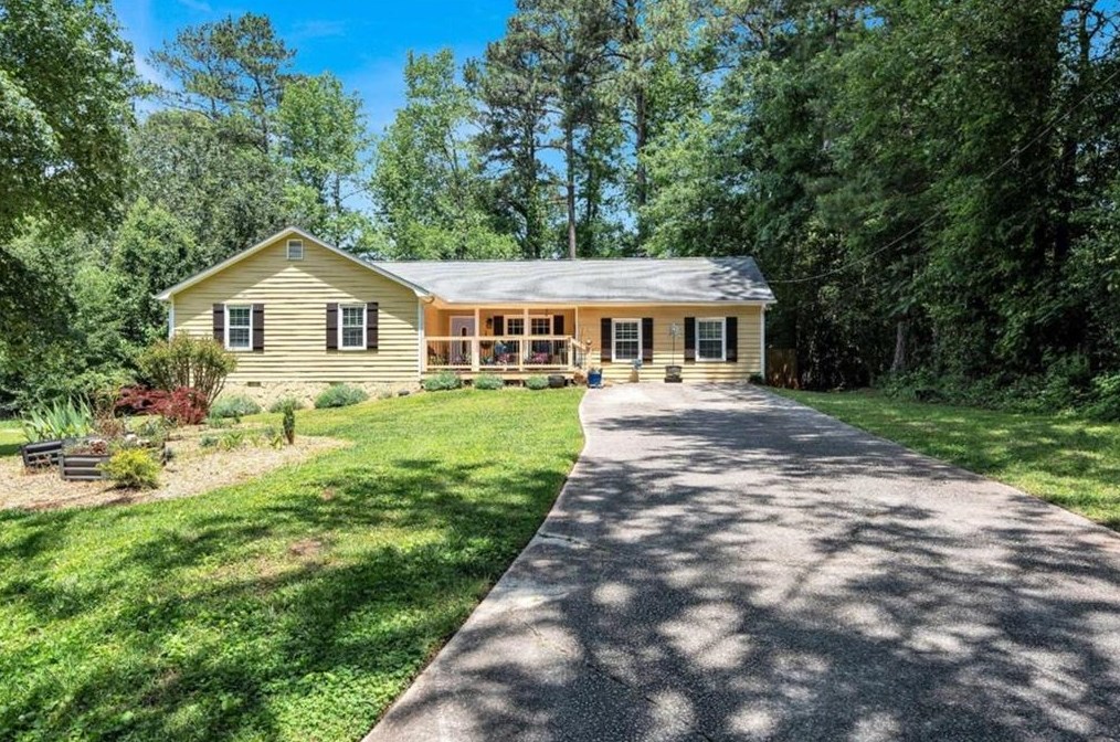 510 Willow Ln, Stockbridge, GA 30281