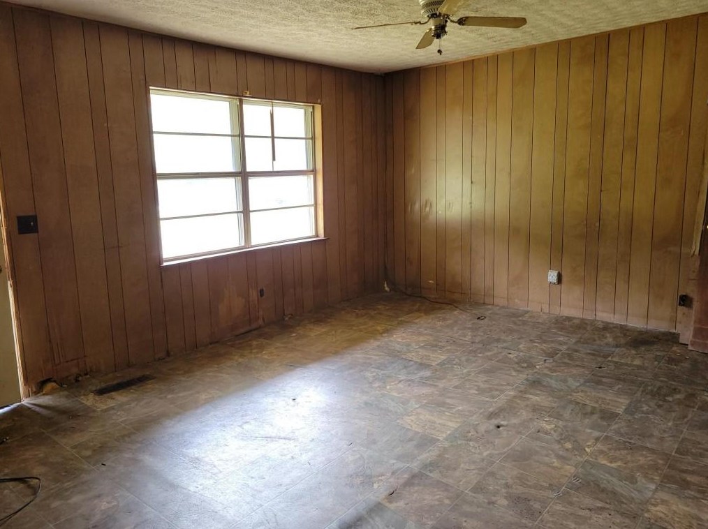 160 Highland Est, Commerce, GA 30529