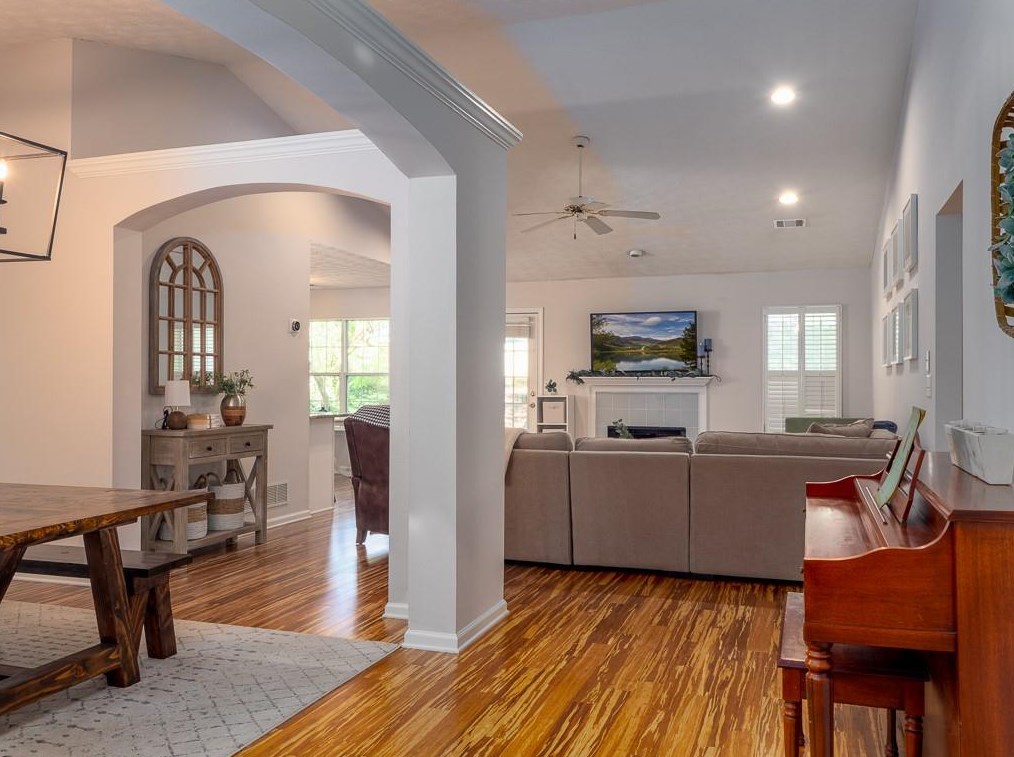 7035 Trellis Ct, Alpharetta, GA 30004-1683