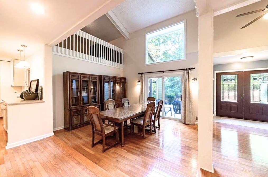 630 Clear Lake Ter, Roswell, GA 30076-3225