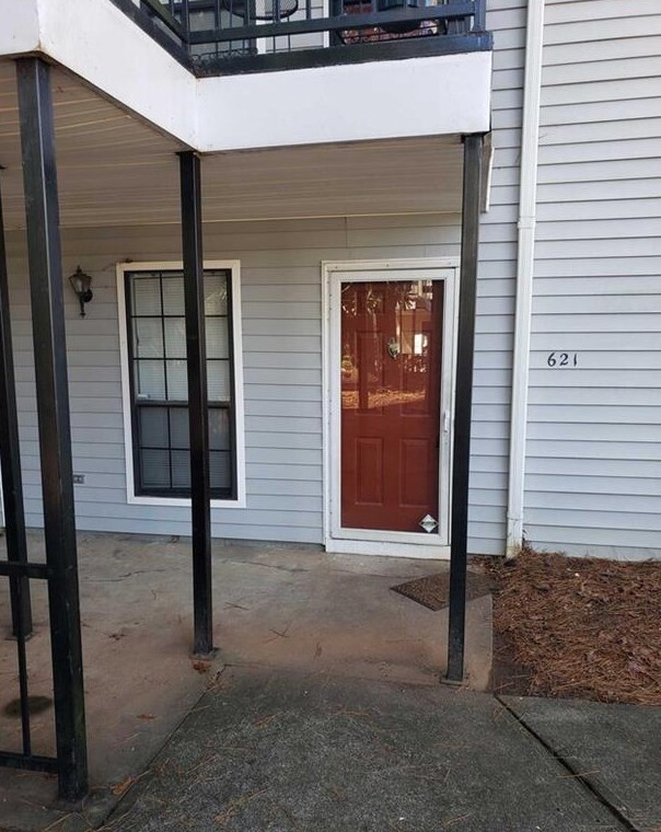621 Windchase Ln, Stone Mountain, GA 30083