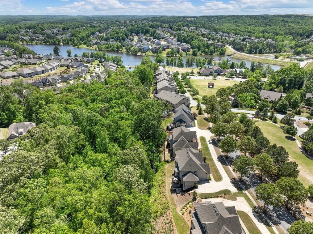 6859 Lake Sterling Blvd, Flowery Branch GA  30542 exterior