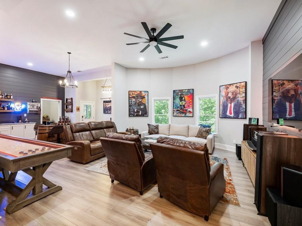 6859 Lake Sterling Blvd, Flowery Branch GA  30542 exterior
