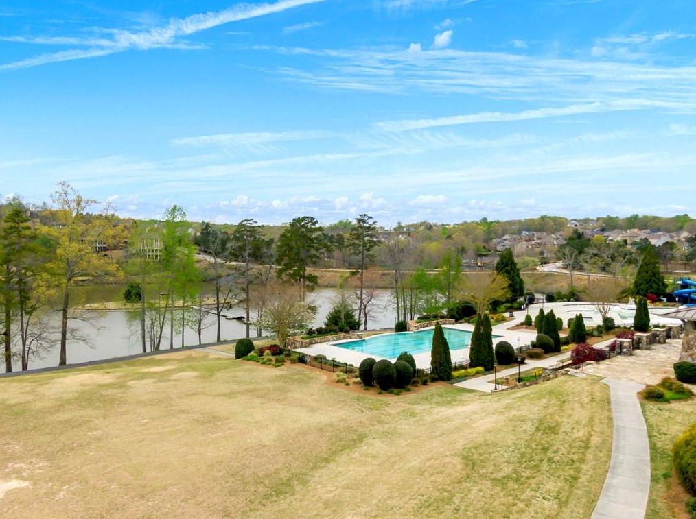 6859 Lake Sterling Blvd, Flowery Branch GA  30542 exterior