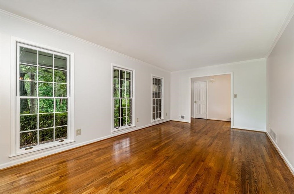 1252 Verdon Dr, Atlanta, GA 30338-3209