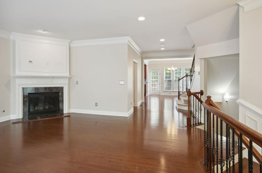 1873 Ridgemont Ln, Decatur, GA 30033-4051
