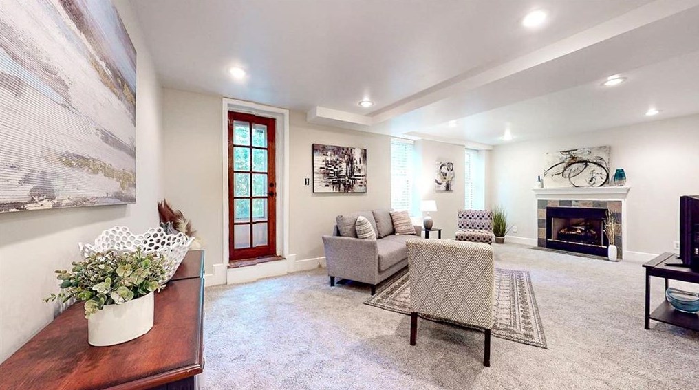 905 Homewood Ct, Decatur GA  30033-4202 exterior