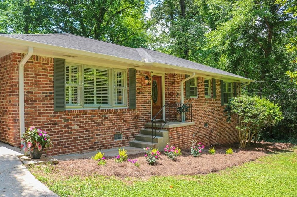 905 Homewood Ct, Decatur GA  30033-4202 exterior