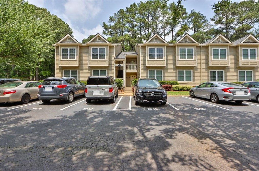 61 Springhedge Ct Se, Smyrna, GA 30080