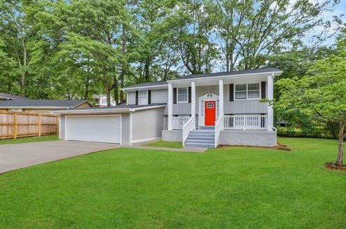 2300 Pebble Rock, Decatur GA  30035-4216 exterior