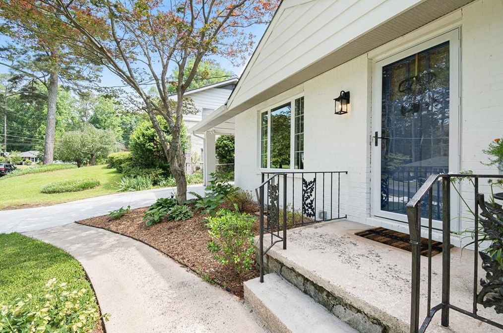 1353 Talcott Pl, Decatur, GA 30033-3112