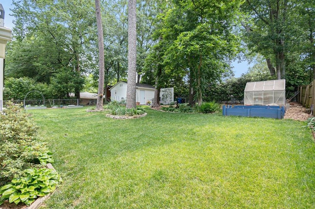 1353 Talcott Pl, Decatur GA  30033-3112 exterior