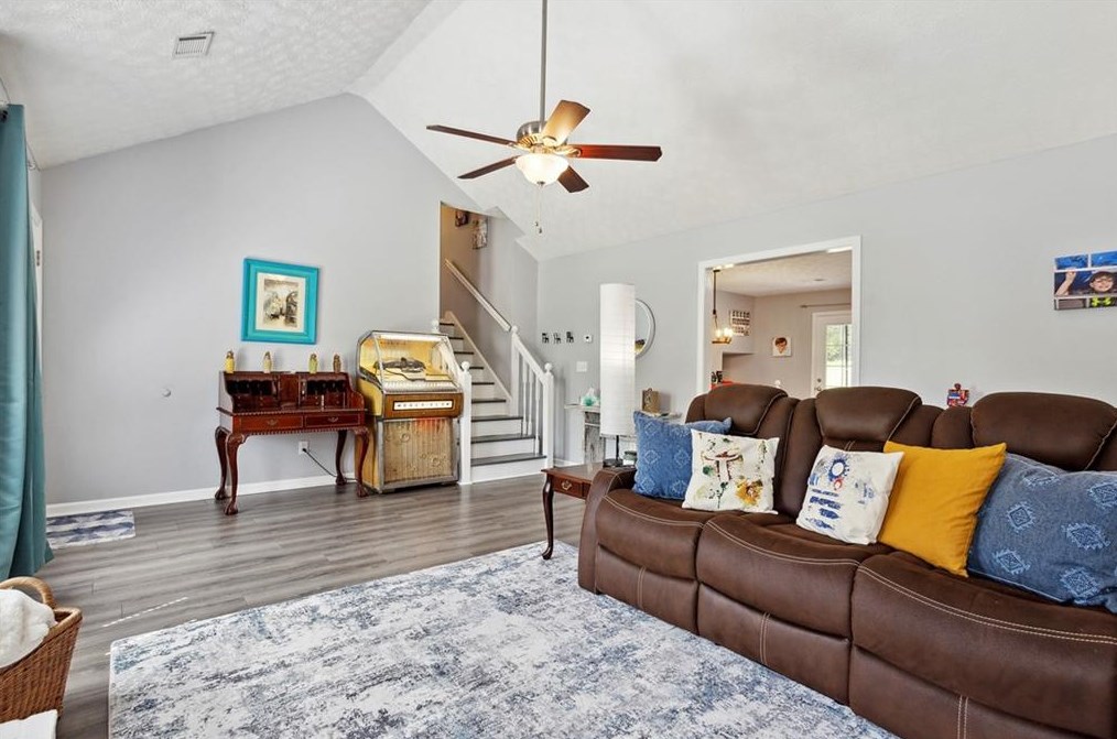 4082 Crabapple Dr, Gainesville GA  30507-9521 exterior