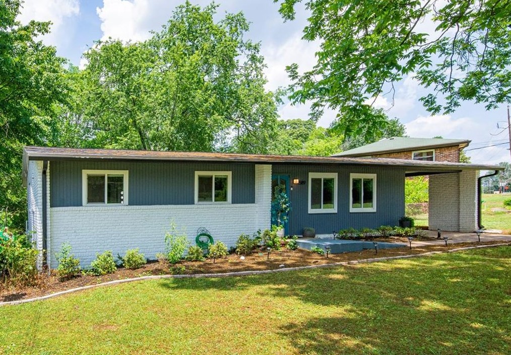 1589 Austin Dr, Decatur GA  30032-3837 exterior