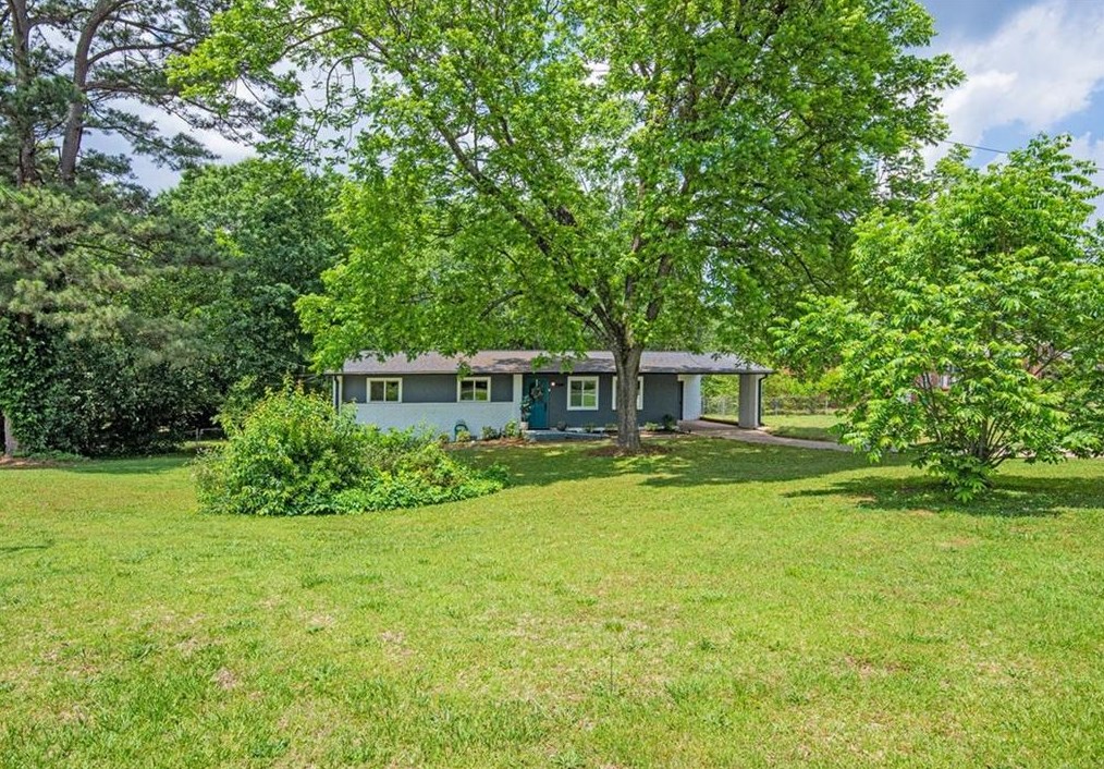 1589 Austin Dr, Decatur GA  30032-3837 exterior