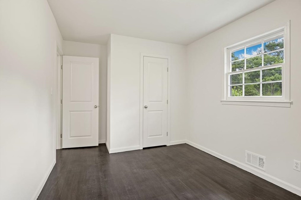 3050 Highland Dr, Smyrna GA  30080-3770 exterior