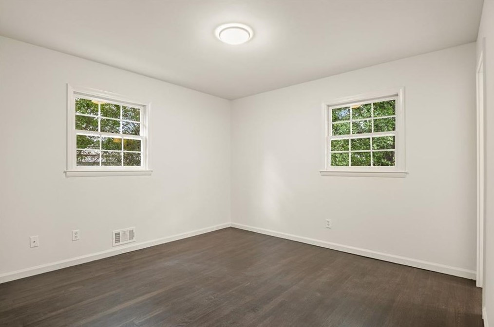 3050 Highland Dr, Smyrna GA  30080-3770 exterior