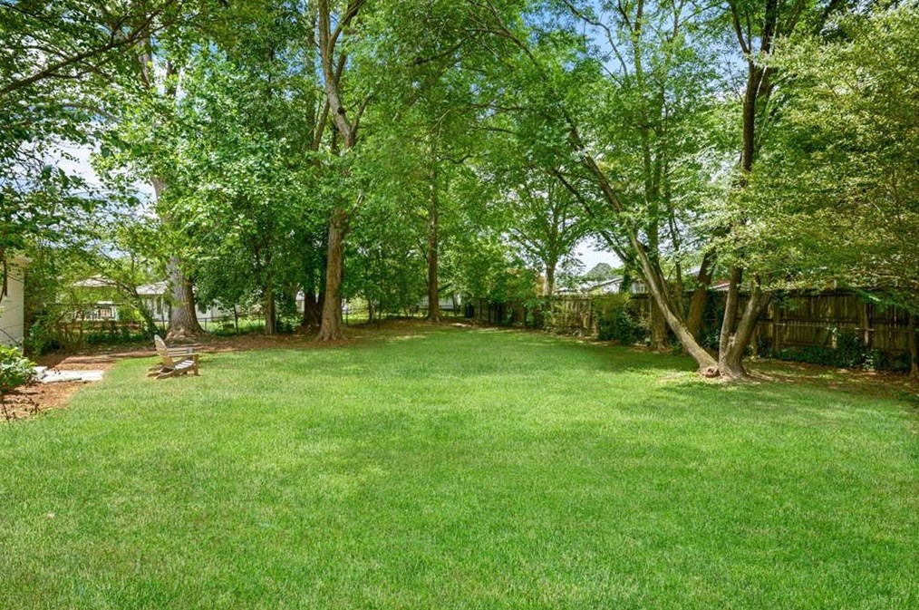 3050 Highland Dr, Smyrna GA  30080-3770 exterior