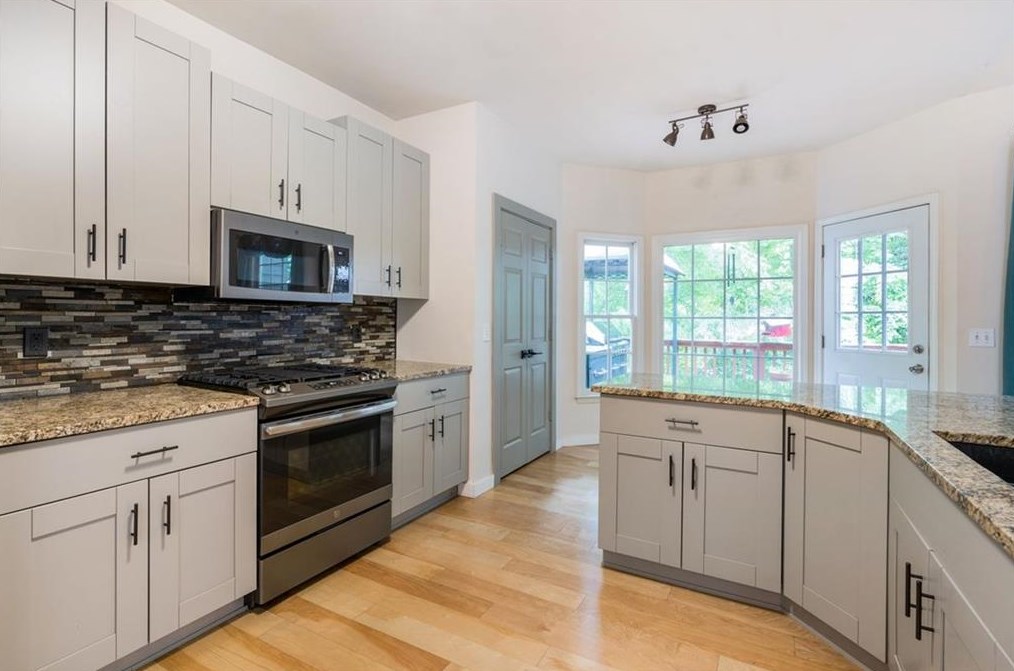 3338 Rose Rdg, Atlanta GA  30340-4074 exterior