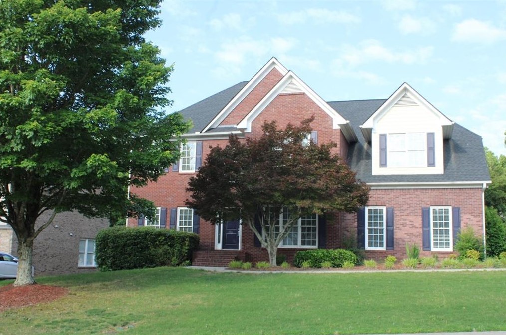 2324 Huntcrest Way, Lawrenceville GA  30043-8133 exterior