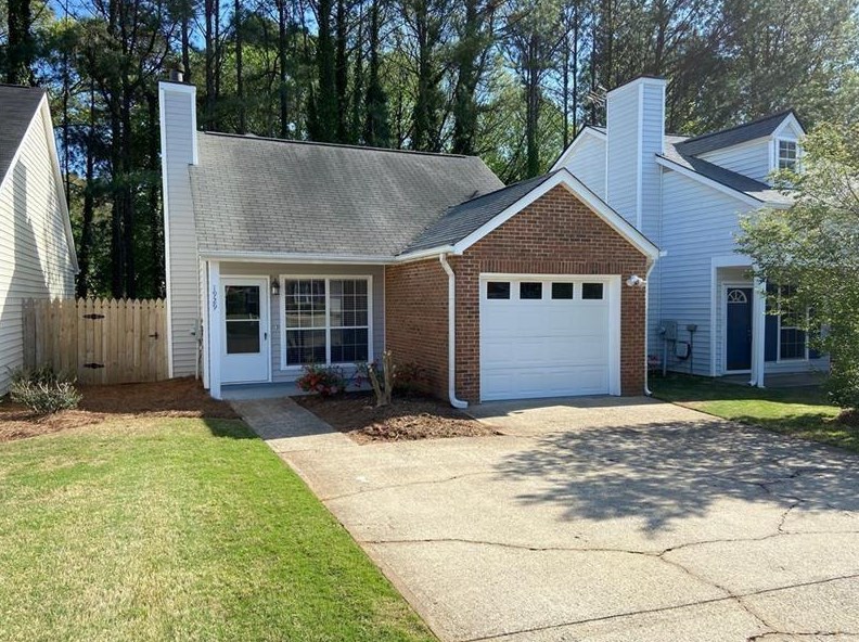 1929 Brittania Cir, Holly Springs, GA 30188