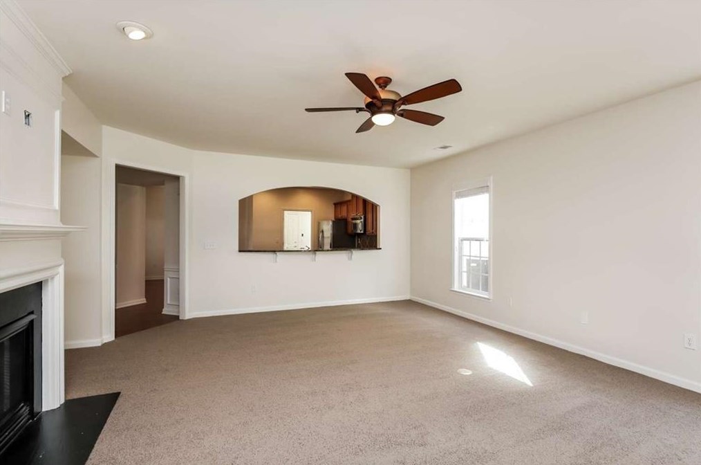5986 Chimney Rock Dr, Hoschton GA  30548-4123 exterior