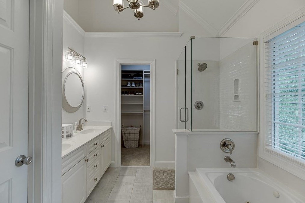 2909 Ringle Rd, Atlanta GA  30341-4715 exterior