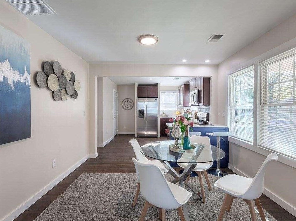 1873 Phillips Ave, Atlanta GA  30344-4654 exterior
