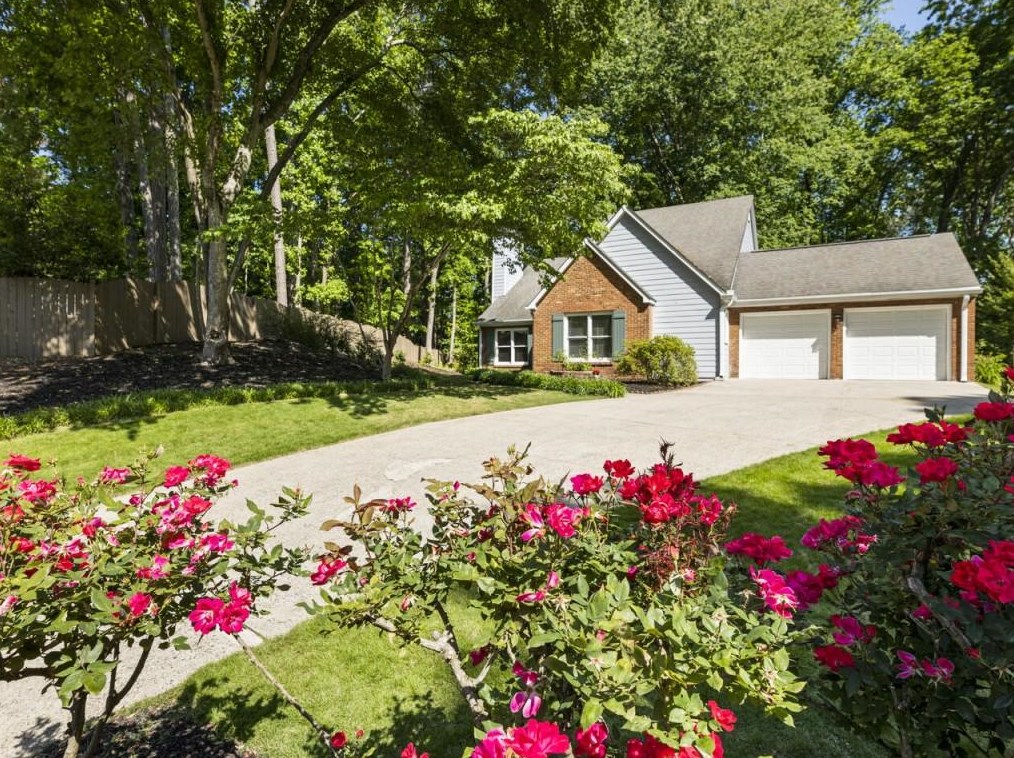 1210 Creek Ct, Alpharetta, GA 30009-2343