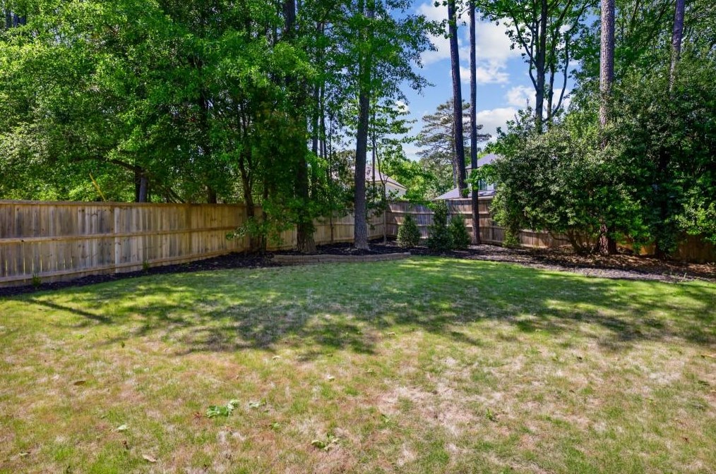 1486 Ragley Hall Rd, Atlanta GA  30319-2518 exterior