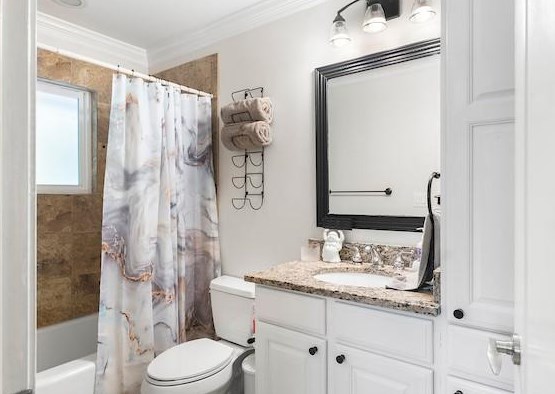 636 Rosedale Dr, Smyrna GA  30082-3364 exterior