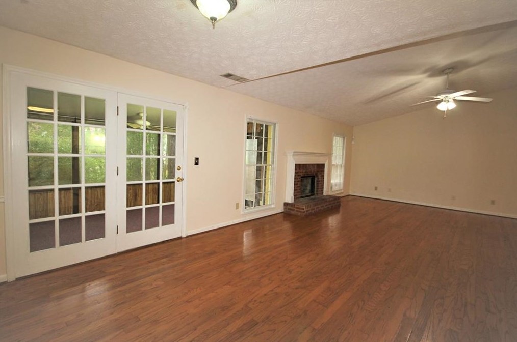 2133 Condor Dr, Lawrenceville GA  30044-6325 exterior