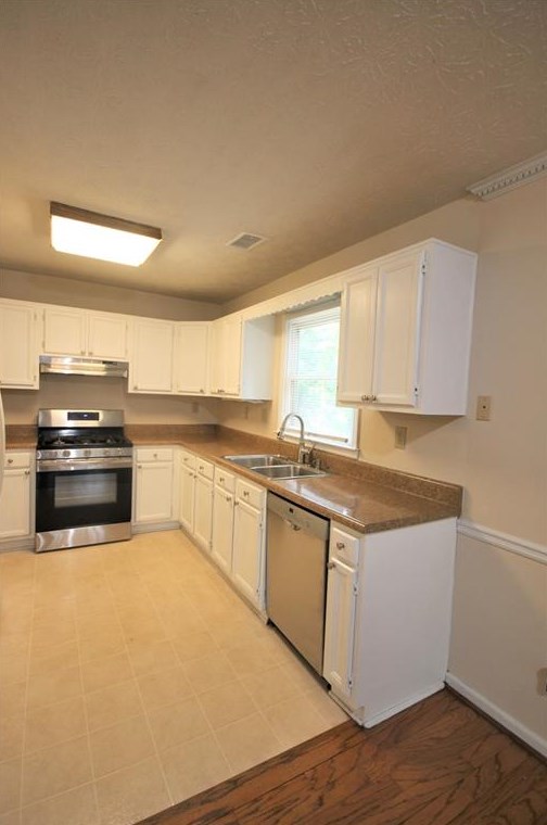 2133 Condor Dr, Lawrenceville GA  30044-6325 exterior