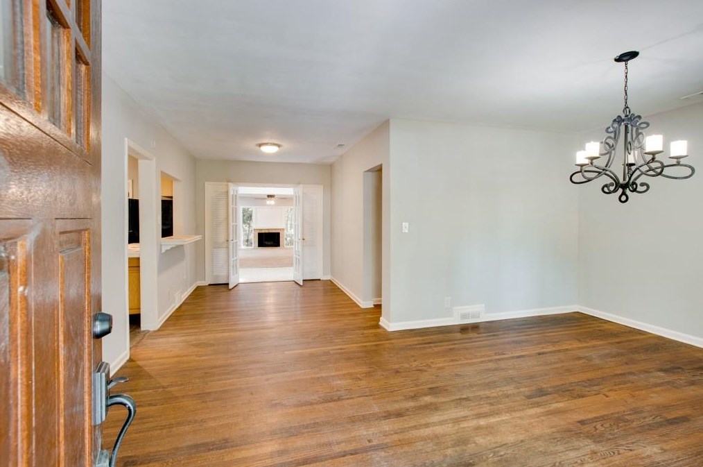 1243 Spring Valley Ln Ne, Atlanta, GA 30306