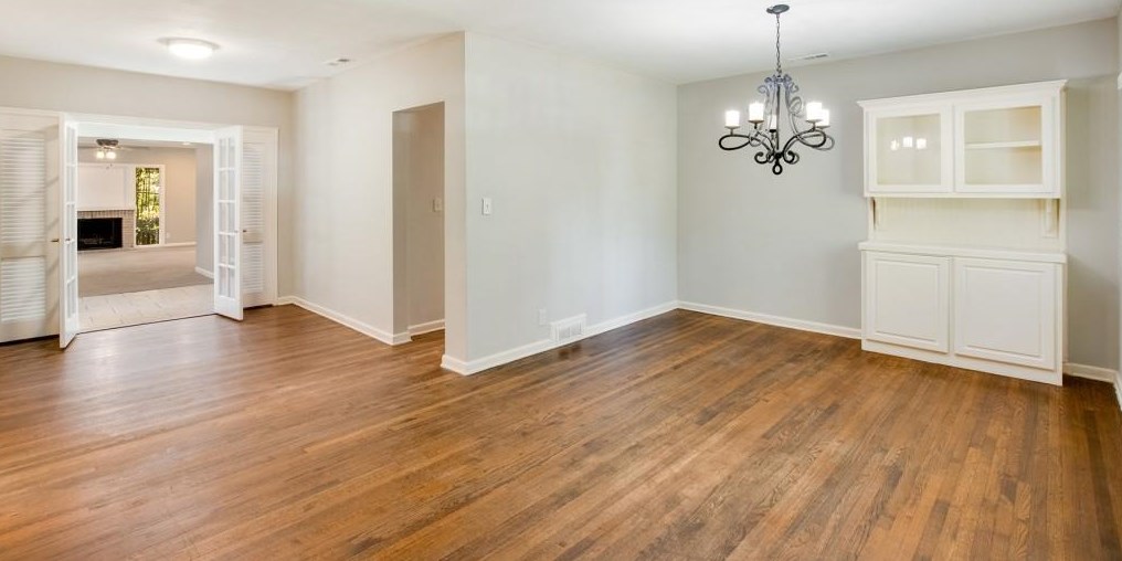 1243 Spring Valley Ln, Atlanta GA  30306-2502 exterior