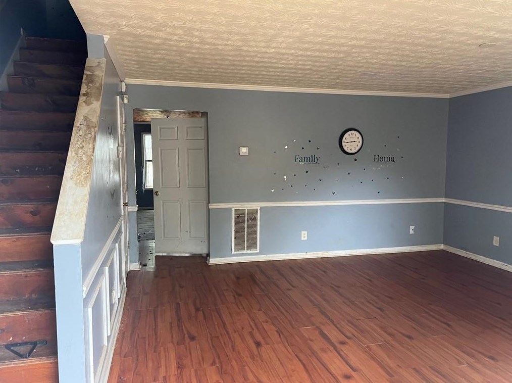5895 Strathmoor Manor Cir, Lithonia, GA 30058